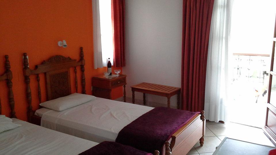 Hotel Agnanti Agios Konstantinos  Ngoại thất bức ảnh